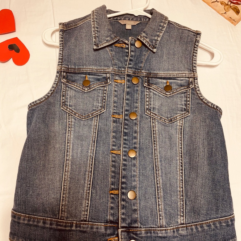 vest